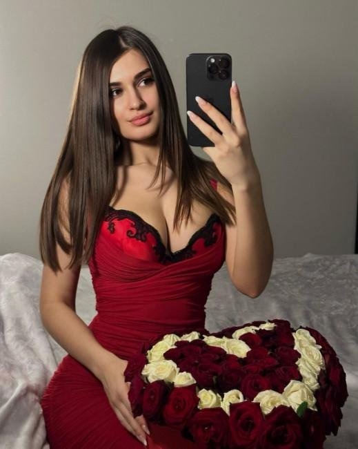 high profile Call Girls in Delhi